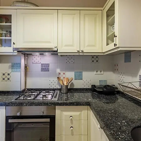 Comfortable Apartment In Besiktas Center Near Popular Attractions Apartman