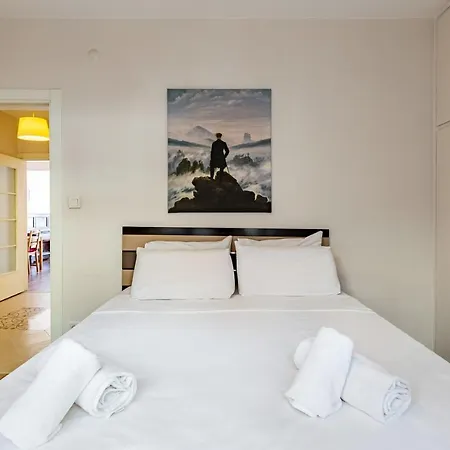 Comfortable Apartment In Besiktas Center Near Popular Attractions *